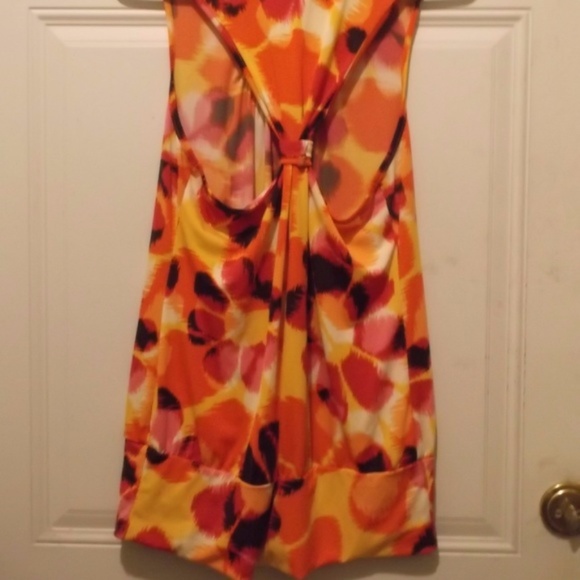 "Haitus", back-tying halter * New - Picture 5 of 6